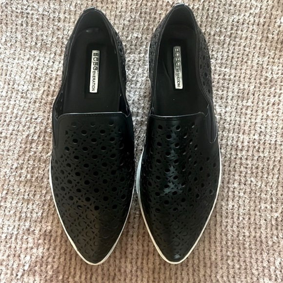 BCBGeneration Nomad B Pointy Top Slip-on Sneaker in Black Size 6.5 - Picture 5 of 9